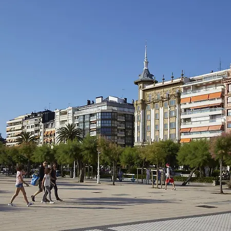 Playa De La Concha 10 By Feelfree 圣塞瓦斯蒂安